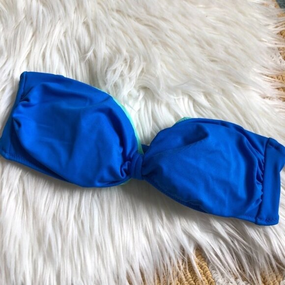 Blue Victoria's Secret bikini top size S - Picture 1 of 4
